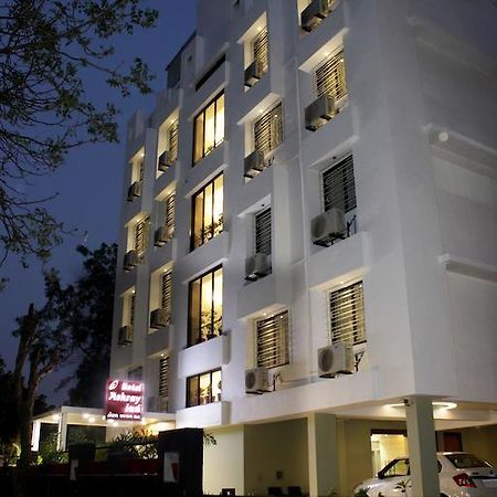 Hotel Ashray Inn Ahmadabad Zewnętrze zdjęcie